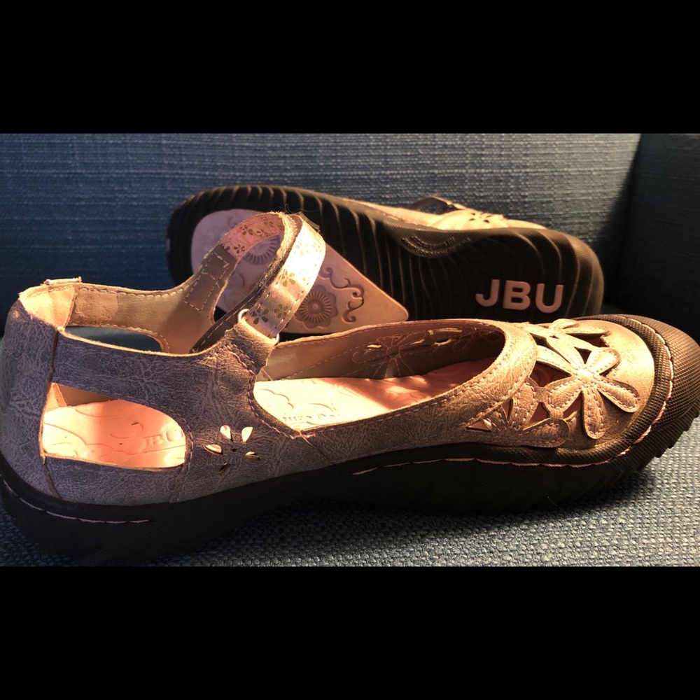 Women’s JBU brand maryjane’s